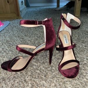 Steve Madden Maroon Velvet Heels